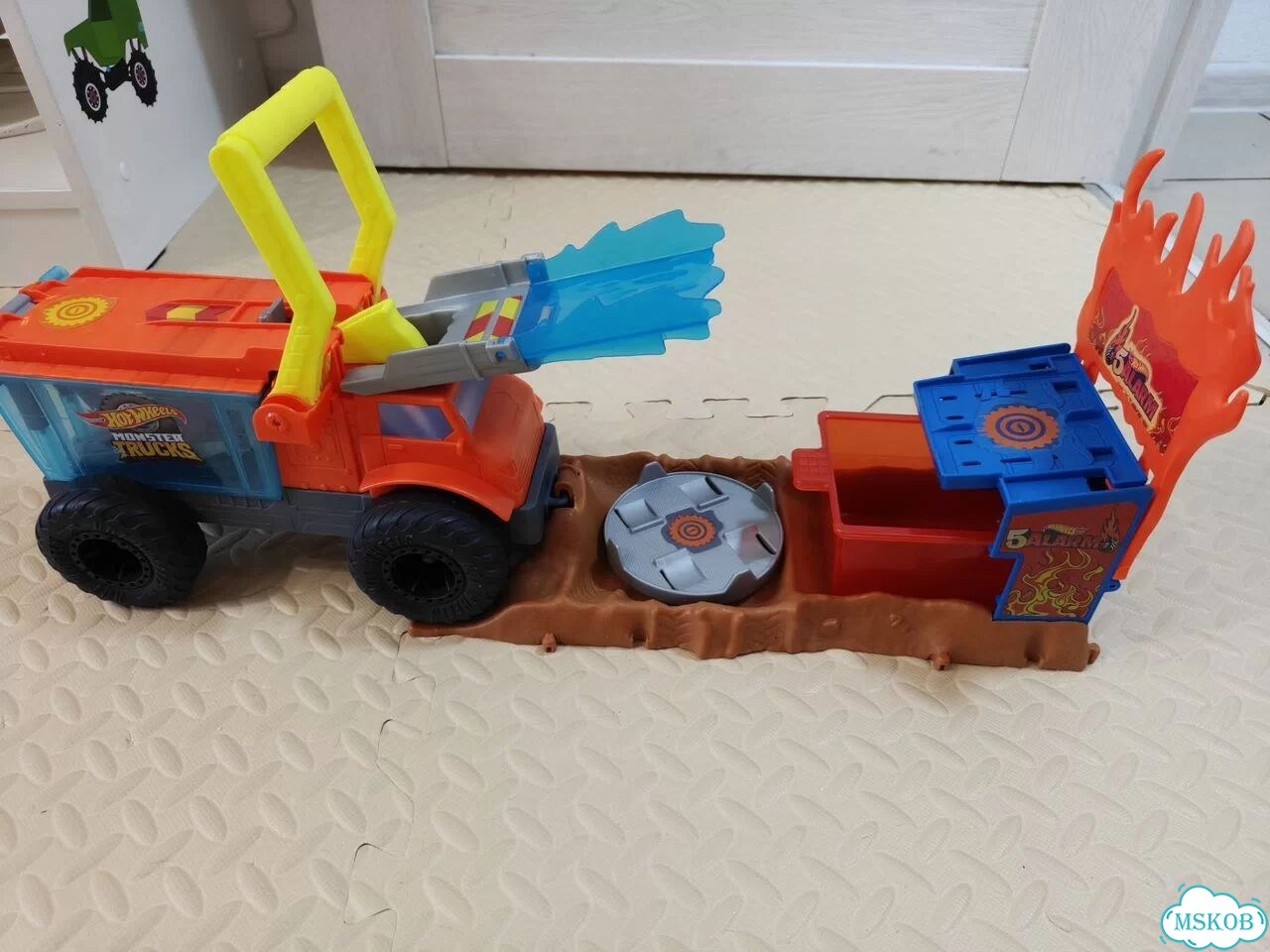 Трек Hot Wheels Пожарное спасение Монстр Трак фото 2