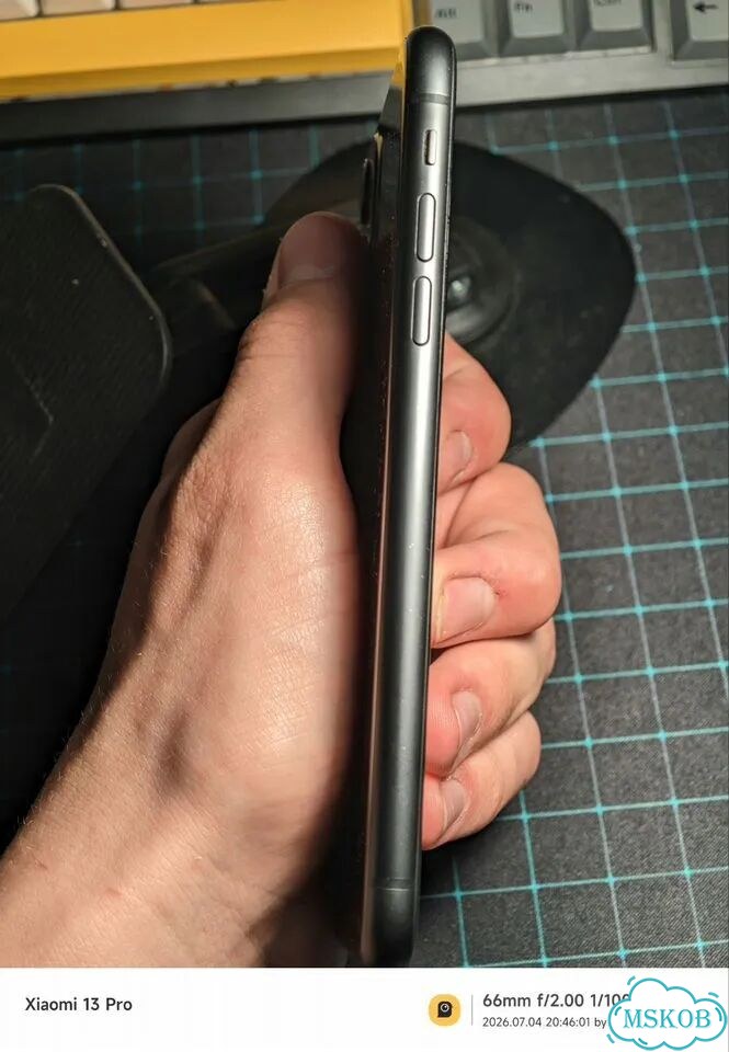 iPhone 11, 64 ГБ, SIM + eSIM фото 6