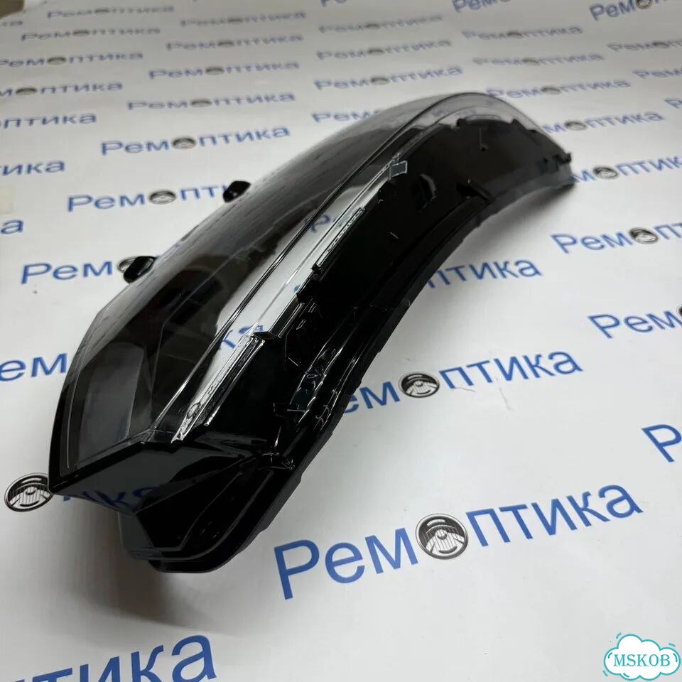 Стекло правой фары Volkswagen Passat B8 15-20 LED фото 4