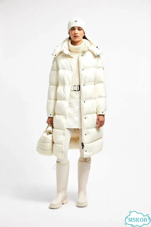 Moncler Cavettaz Hooded Long Down пуховик женский фото 1