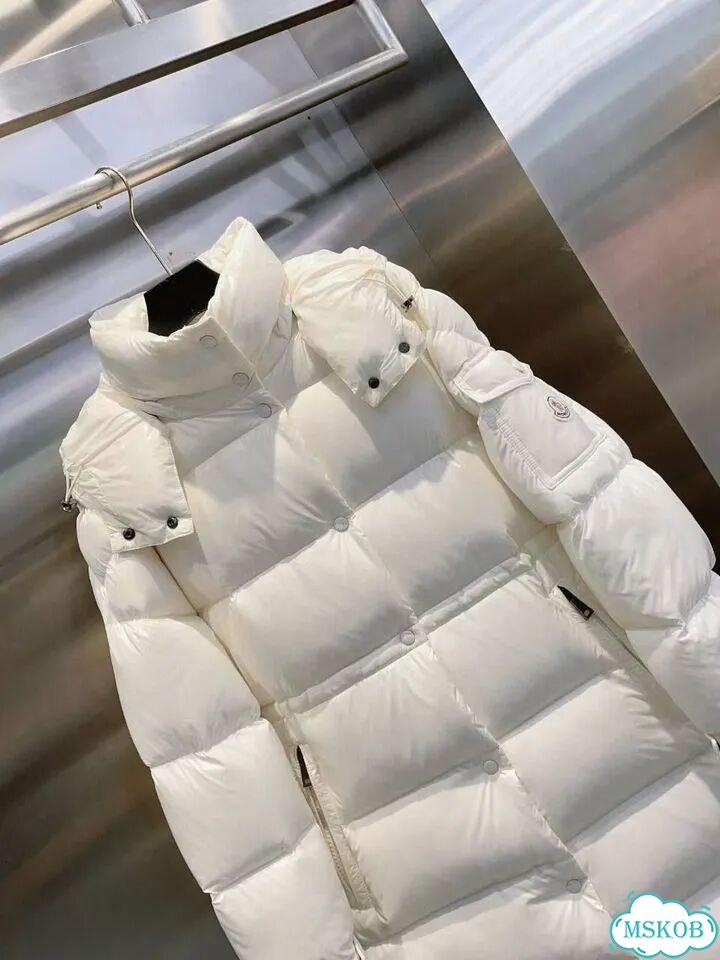 Moncler Cavettaz Hooded Long Down пуховик женский фото 2