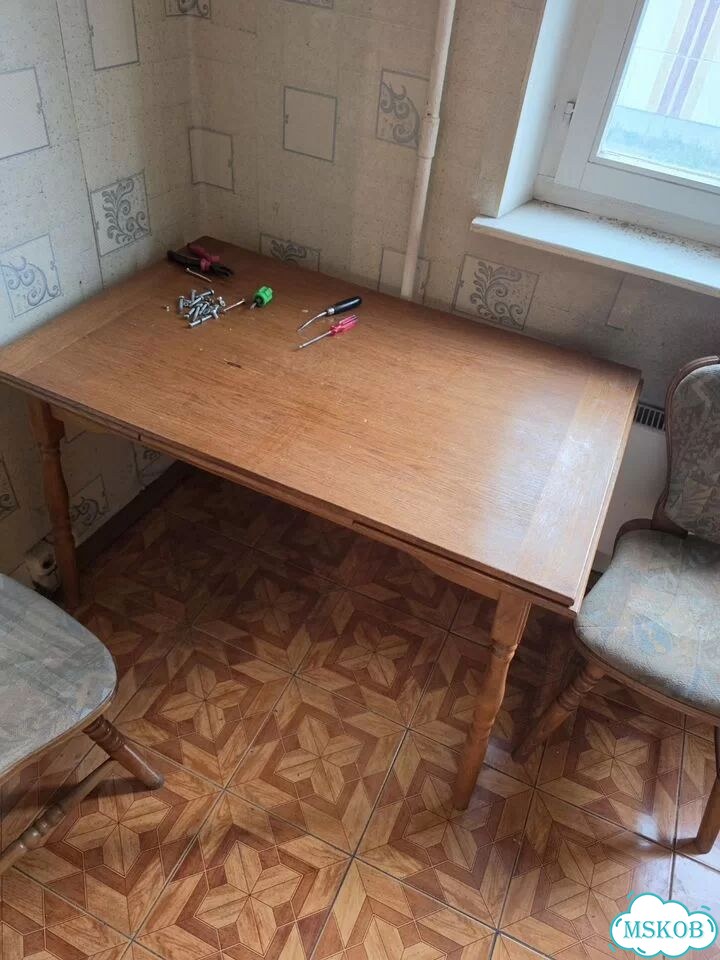 Кухонный стол фото 1