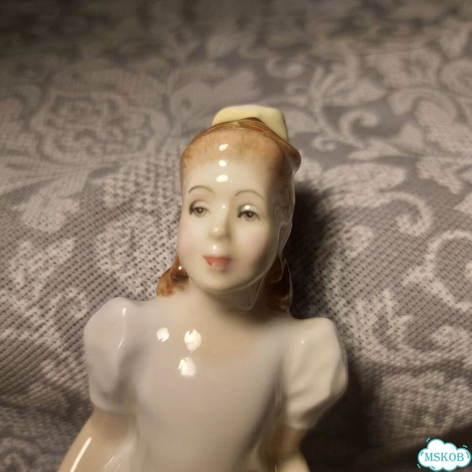 Фарфоровая статуэтка Royal Doulton Kerry фото 3
