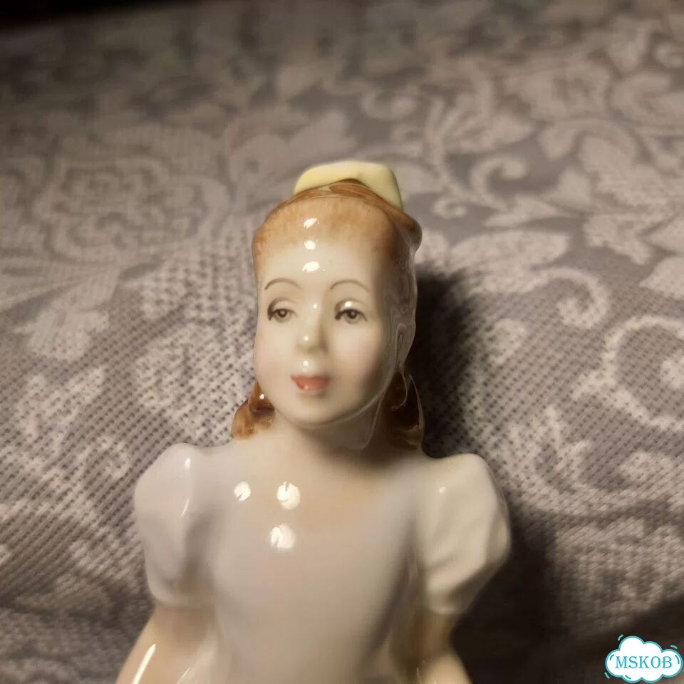 Фарфоровая статуэтка Royal Doulton Kerry фото 4