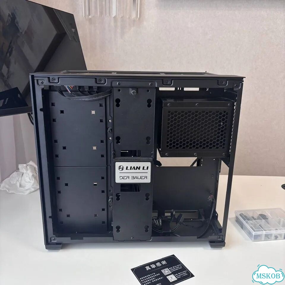 Корпус для игрового пк Lian Li O11 Air mini фото 2