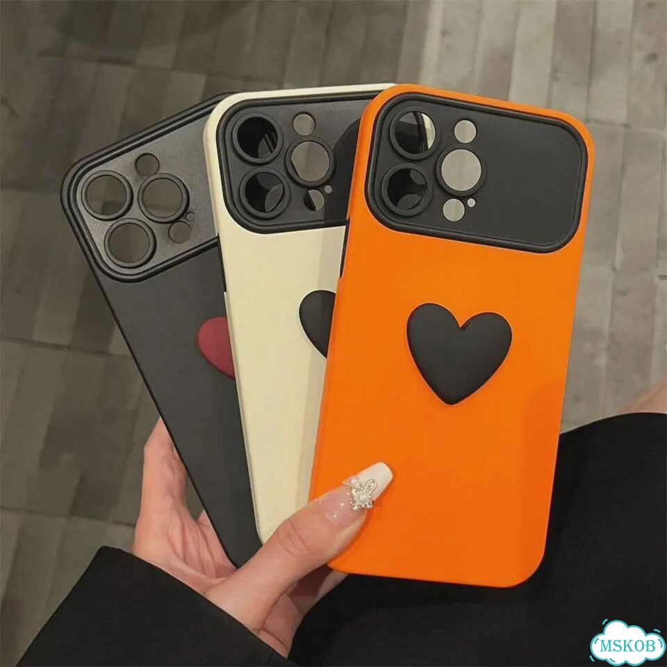 Серый чехол для iPhone 14Plus с сердцем фото 4