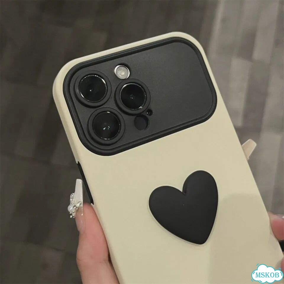 Серый чехол для iPhone 14Plus с сердцем фото 6