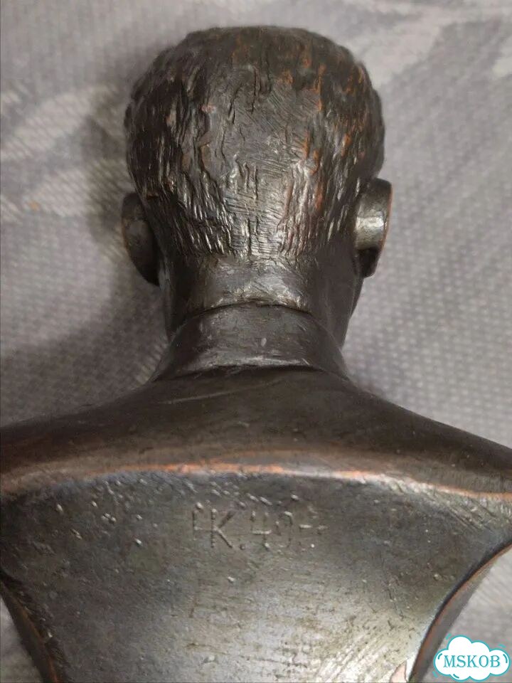 Бюст М.Горький, шпиатр, литьё, СССР, 1949 год фото 4