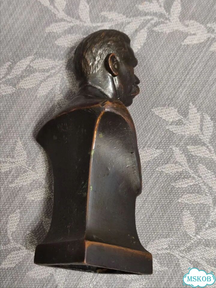 Бюст М.Горький, шпиатр, литьё, СССР, 1949 год фото 5