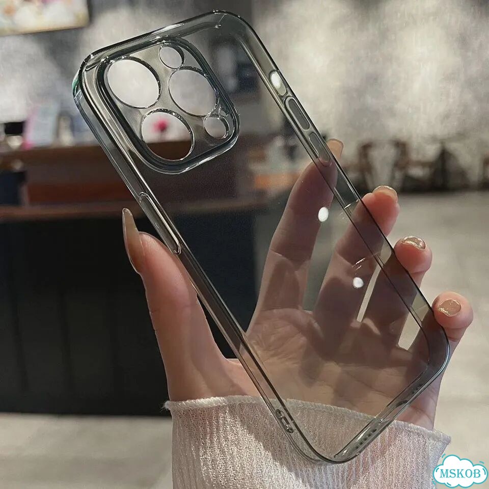 Черный чехол для iPhone 15 Pro фото 1