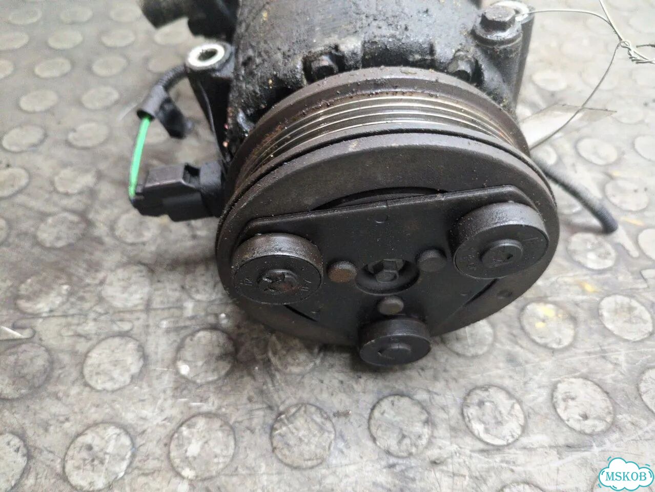 Компрессор кондиционера Ford Focus 2 фото 4