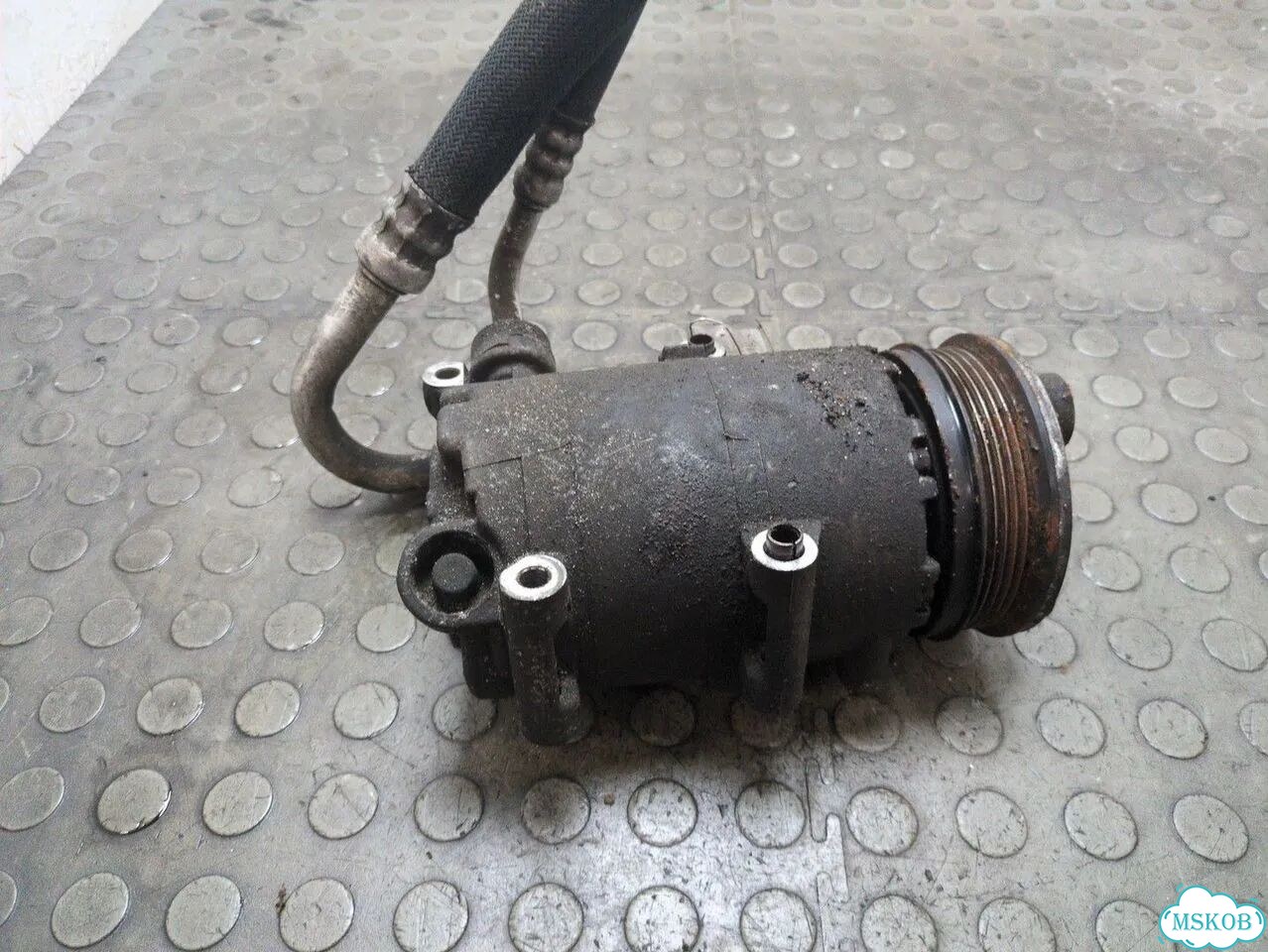 Компрессор кондиционера Ford Focus 2 фото 3