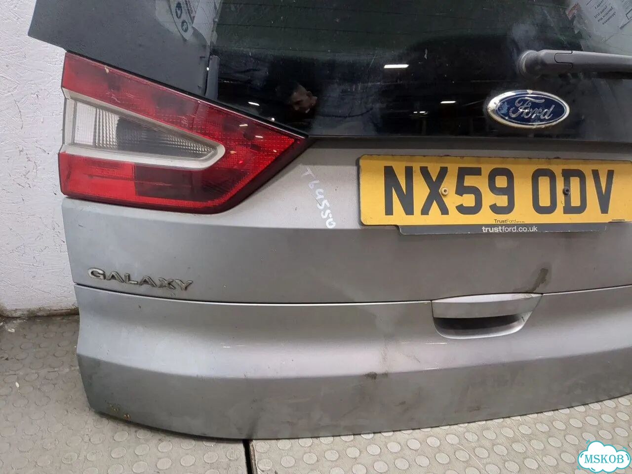 Крышка багажника Ford Galaxy фото 4