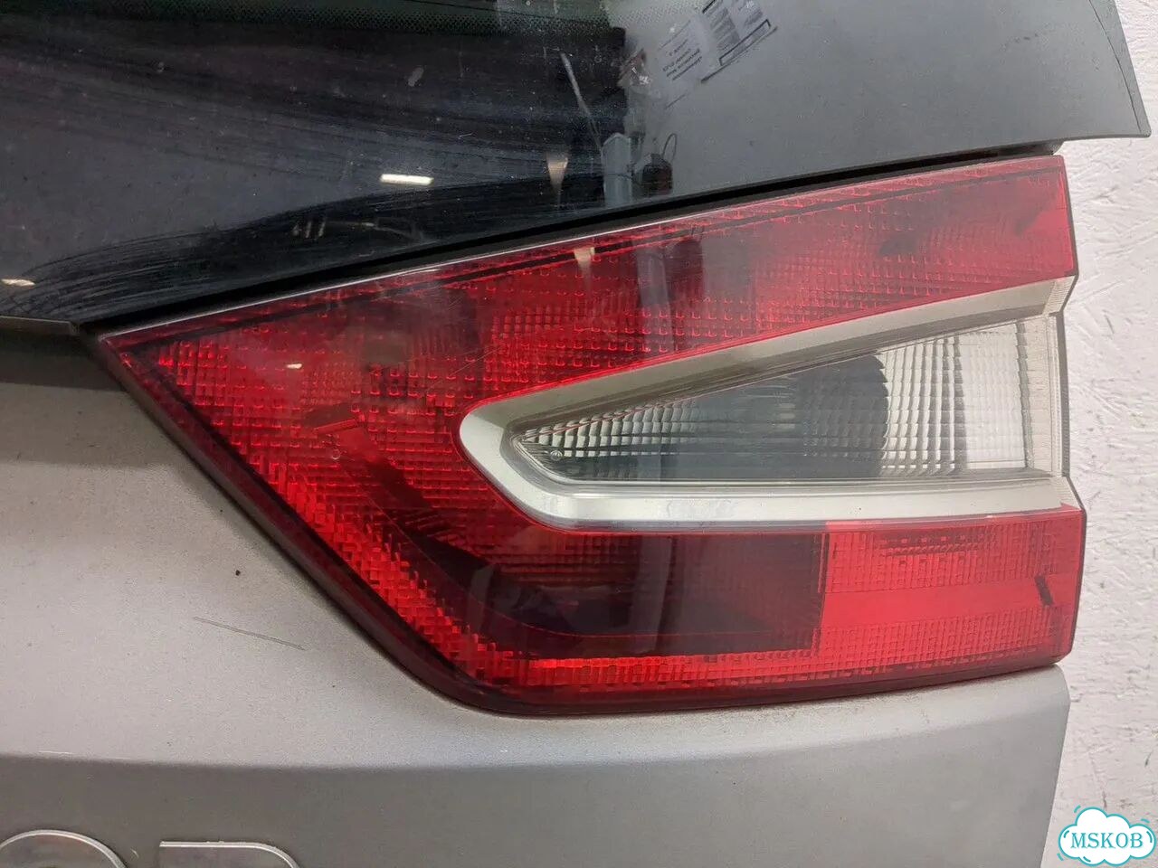 Крышка багажника Ford Galaxy фото 9