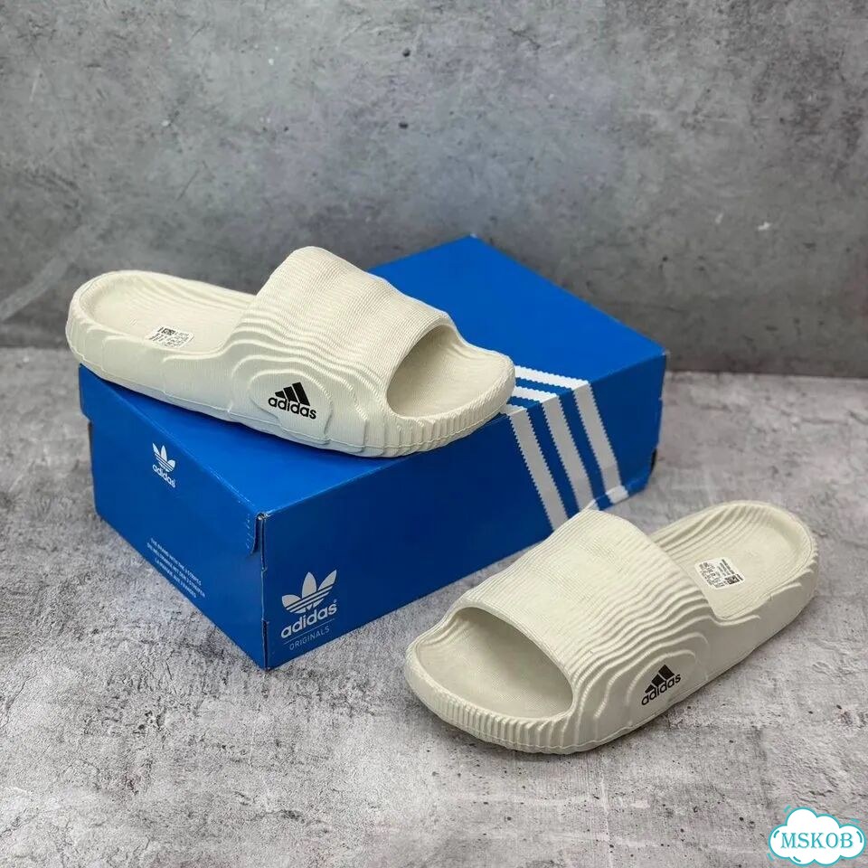 Мужские тапки adidas фото 2