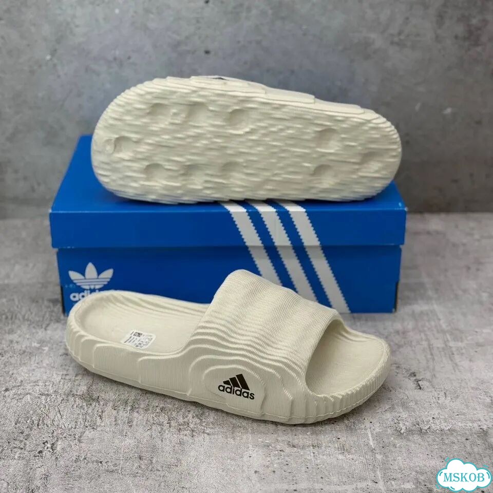 Мужские тапки adidas фото 4