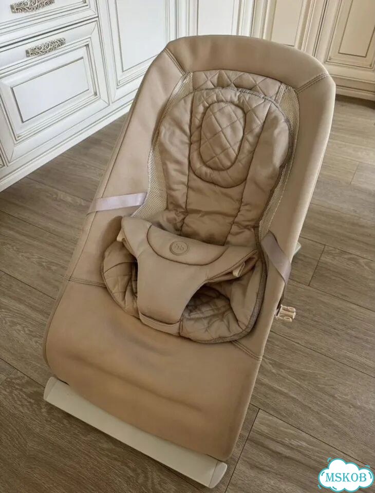 Шезлонг happy baby с дугой фото 1