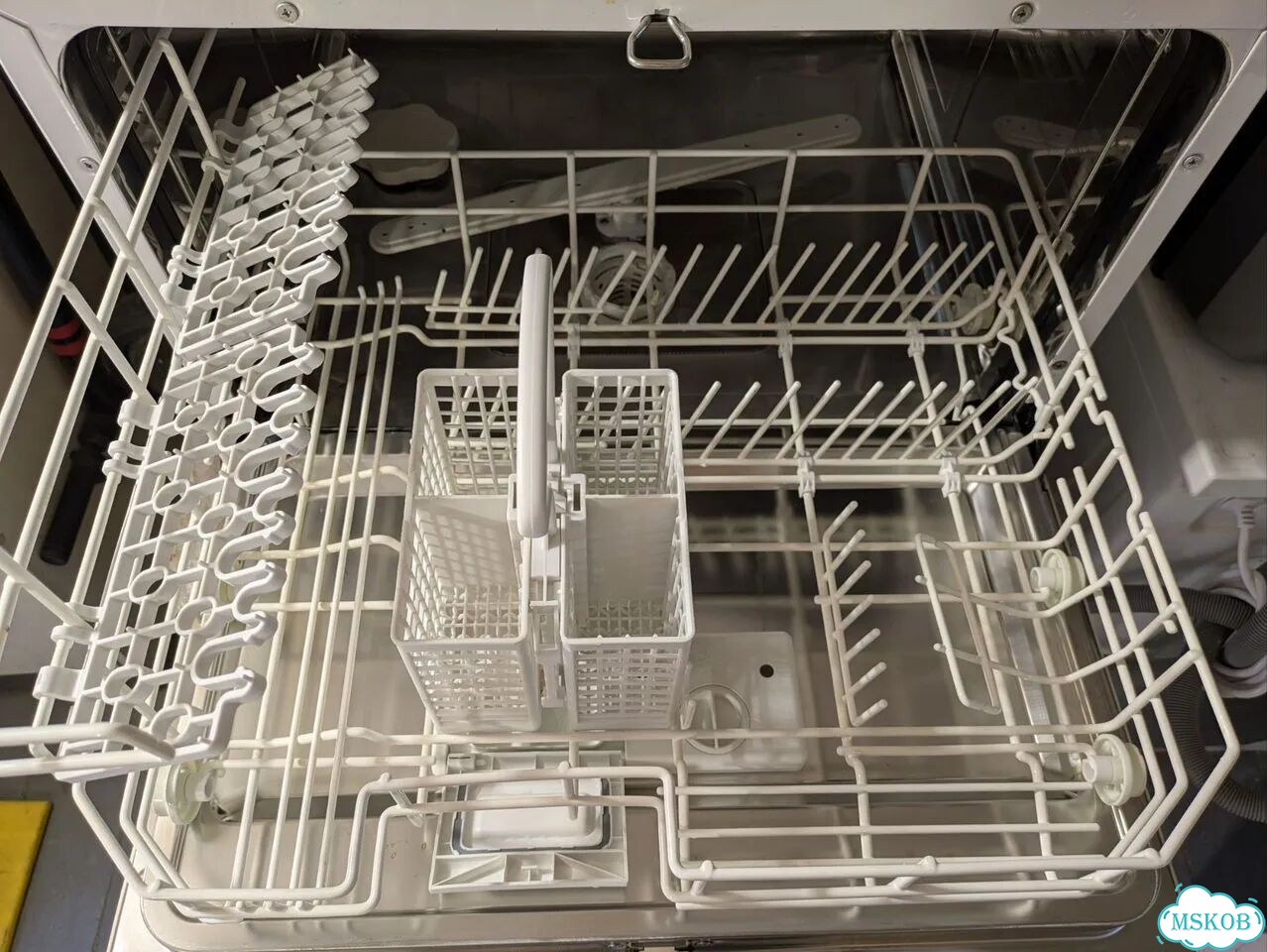 Компактная пoсудoмоечная машина Electrolux фото 5