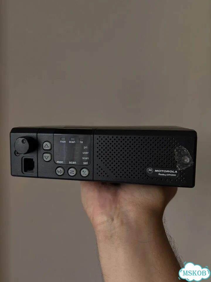 Motorola gm300 фото 1