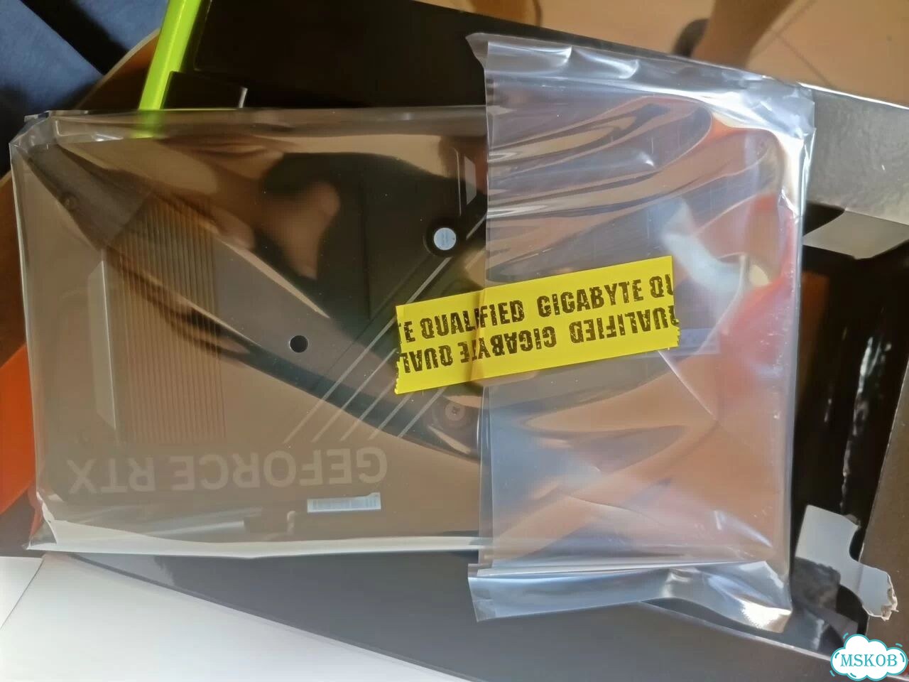 Видеокарта gigabyte rtx 5060 фото 2