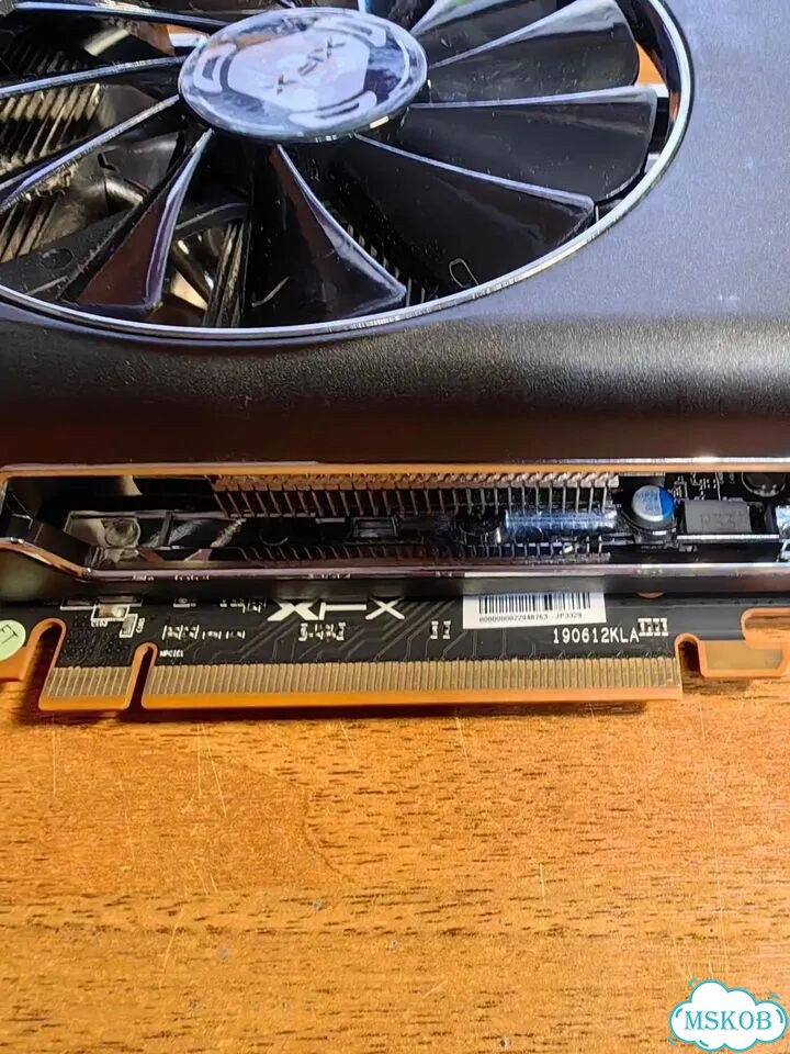 Видеокарта XFX RX 5700XT фото 4