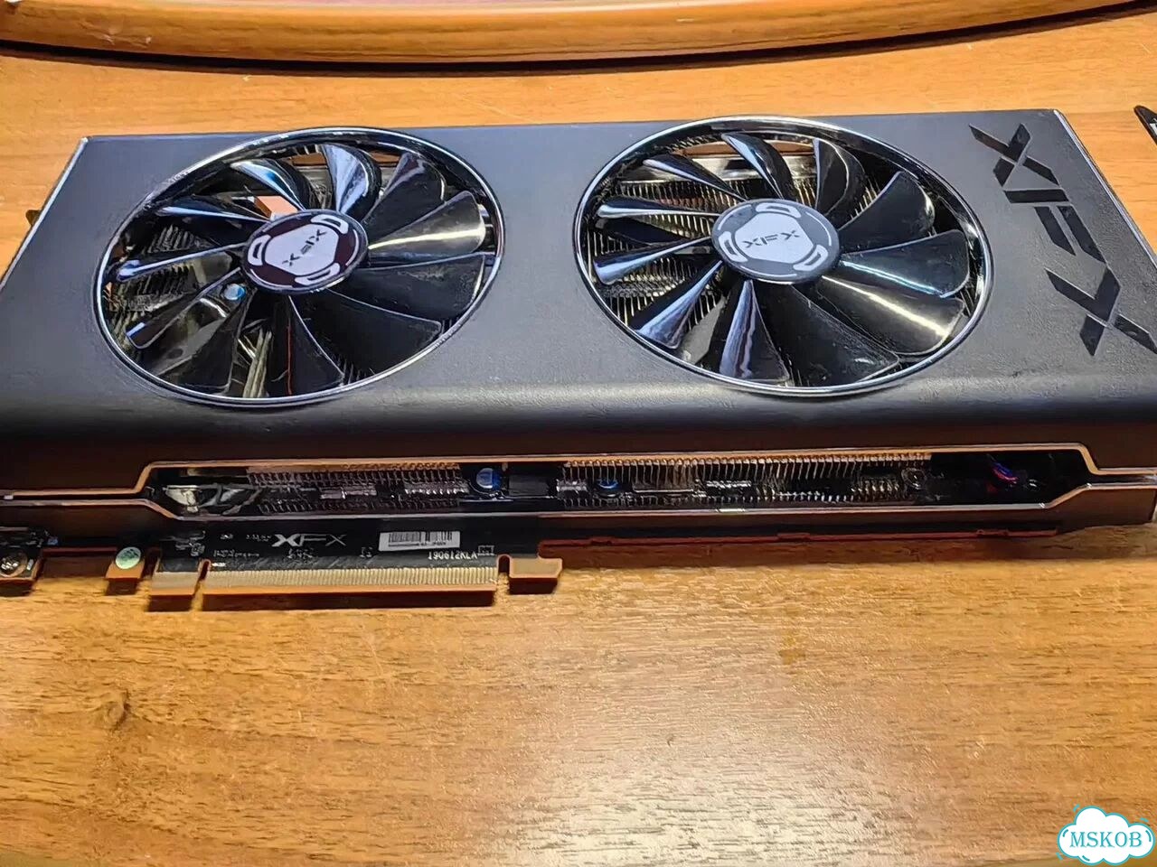 Видеокарта XFX RX 5700XT фото 5