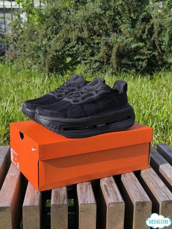 Кроссовки беговые Nike Vomero Premium мужские фото 9
