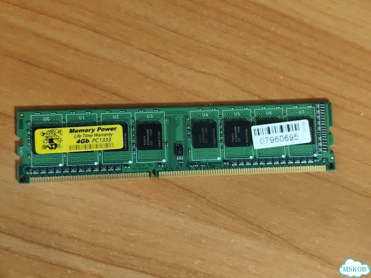 Оперативная память ddr3 4 gb x2 1600/1333 фото 2