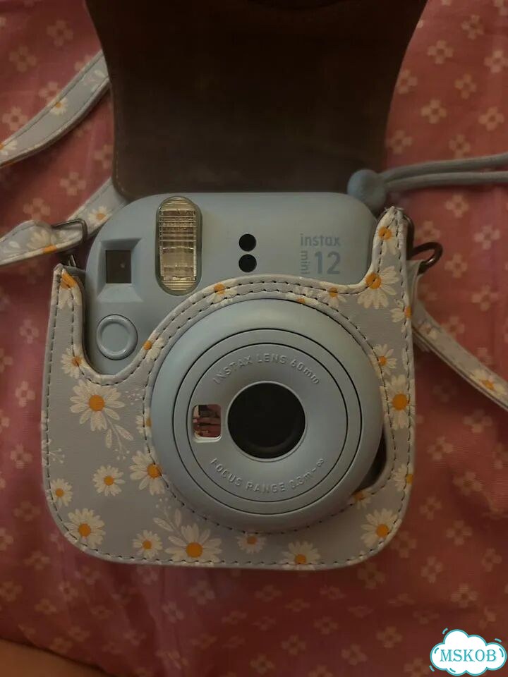 Фотоаппарат instax mini 12 фото 1