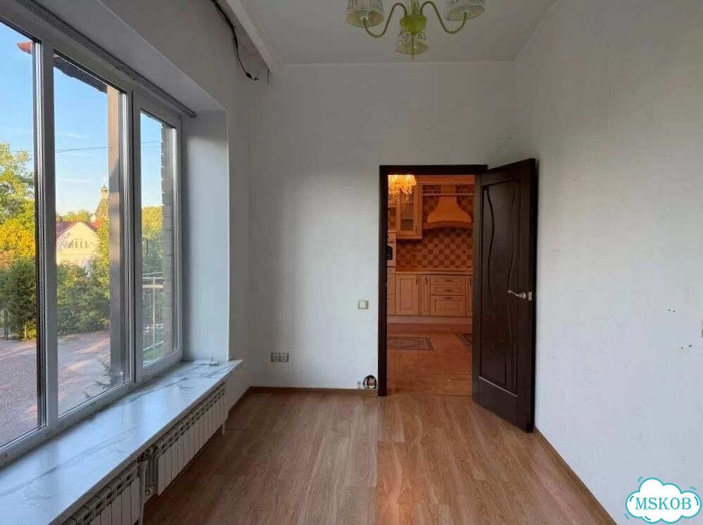 3-к. квартира, 100 м², 2/3 эт. фото 9