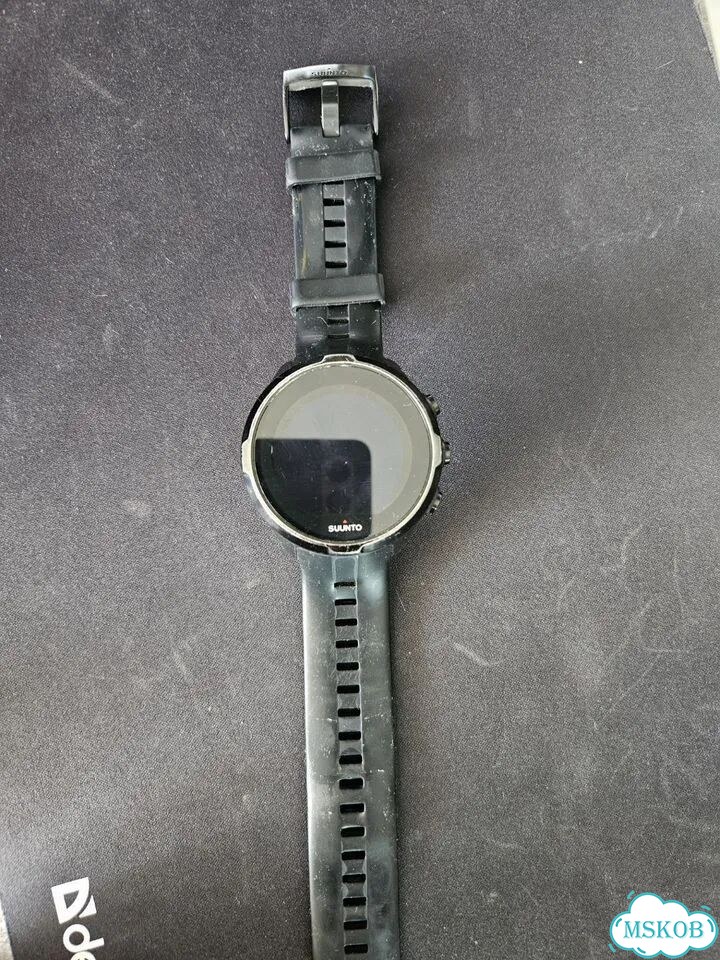Suunto spartan wrist HR фото 1