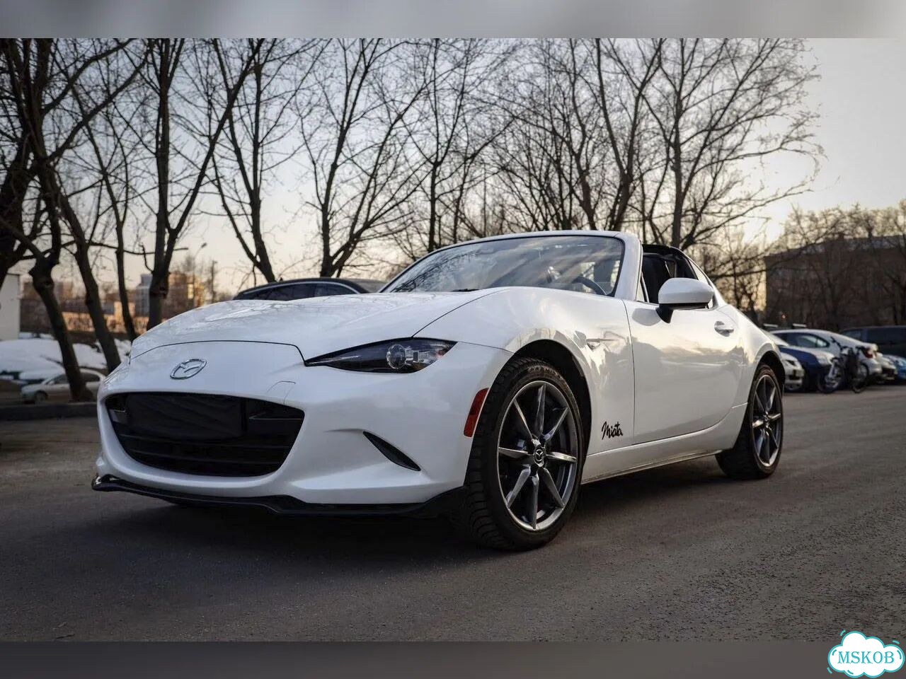 Кабриолет Mazda MX-5 Miata для поездок и съемок фото 2