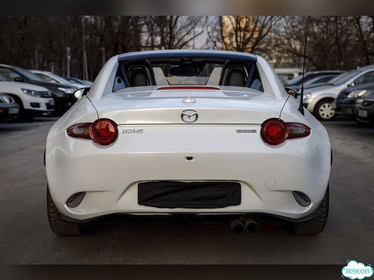 Кабриолет Mazda MX-5 Miata для поездок и съемок фото 3