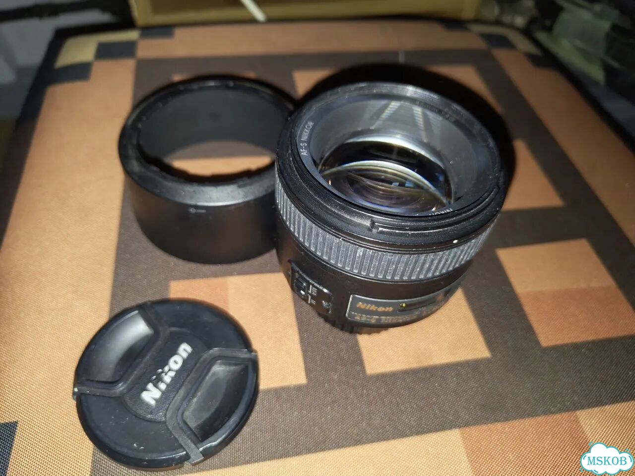 Объектив Nikon af-s 85mm 1.8g фото 2