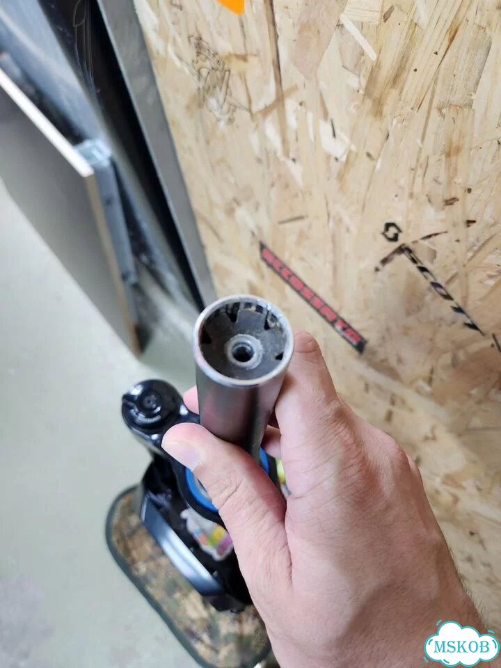 Вилка Rock Shox Zeb Ultimate 29 170мм фото 10