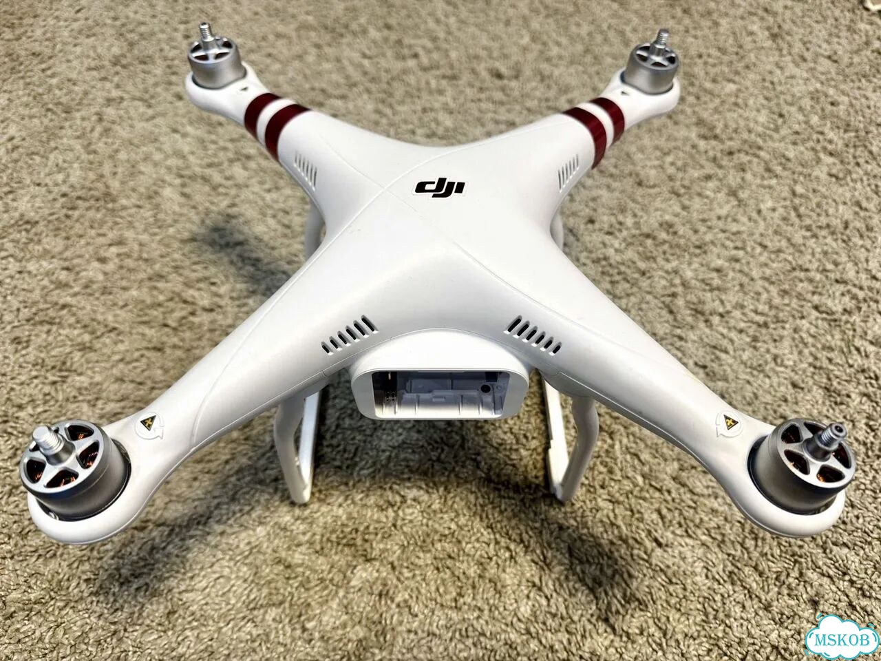 Квадрокоптер DJI Phantom 3 фото 7