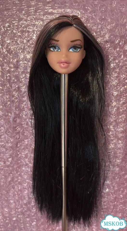 Лот Bratz аксессуары+голова фото 7