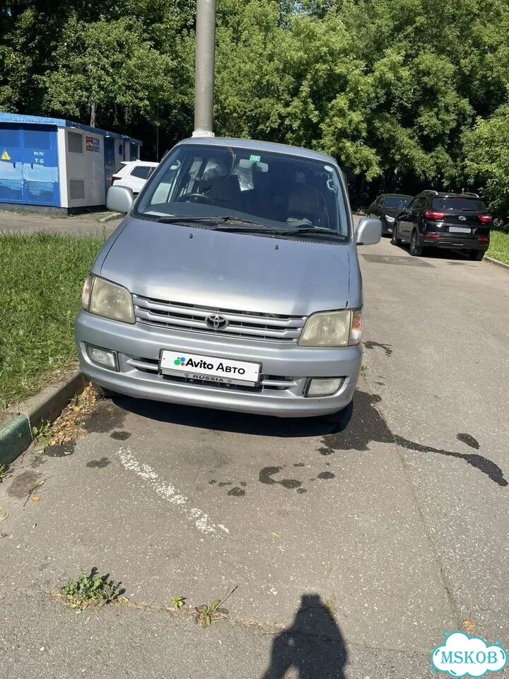 Toyota Town Ace Noah 2.0 AT, 1998, 318 000 км фото 1