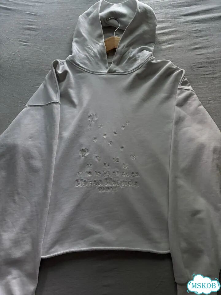 Maison margiela кроп худи фото 2