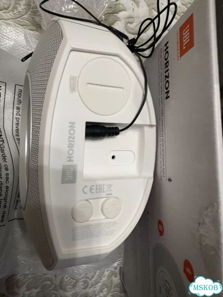 Радио-часы JBL Horizon White (jblhorizonwhteu) фото 4