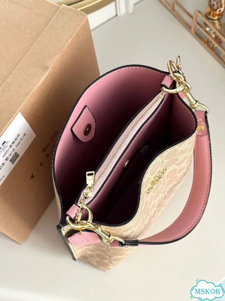 Сумка 2026 женская Coach бежевая мини фото 6