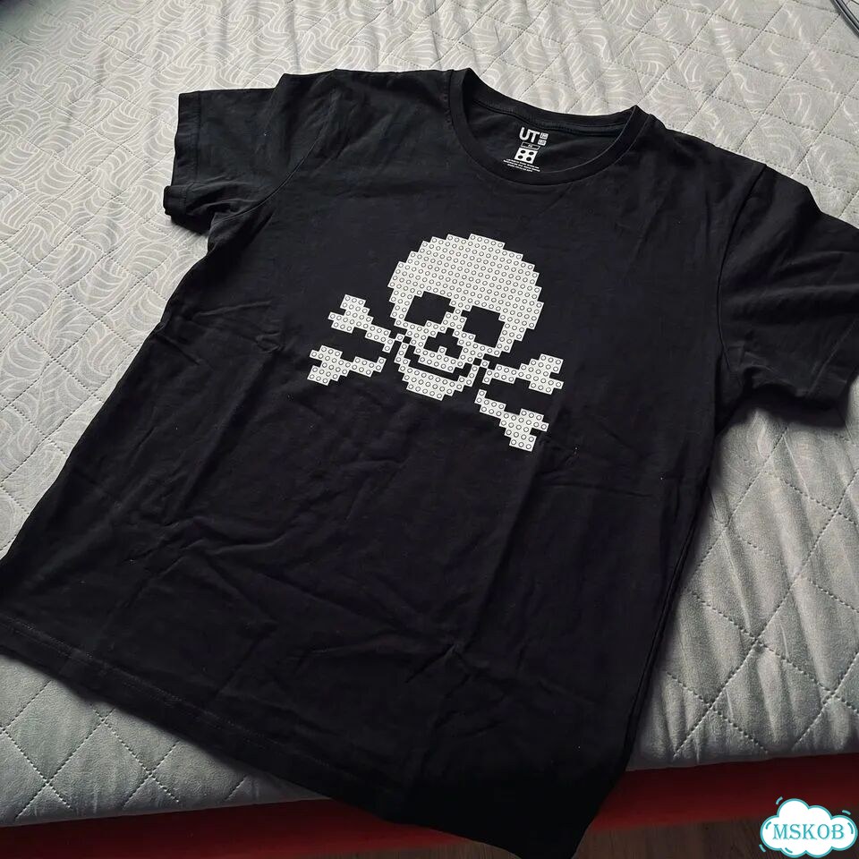 Футболка Uniqlo UT x lego Pixel Skull фото 1