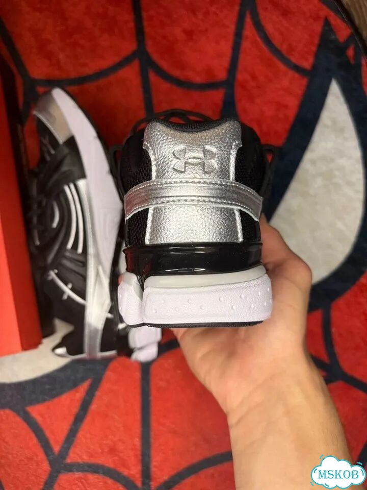 Кроссовки Under Armour US Sola фото 10