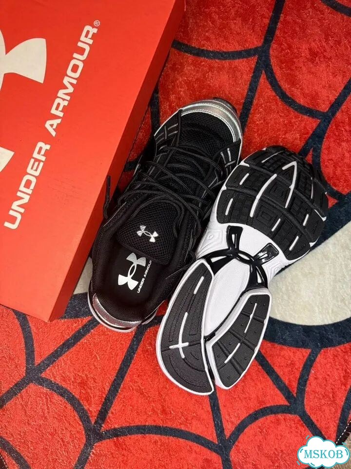 Кроссовки Under Armour US Sola фото 3