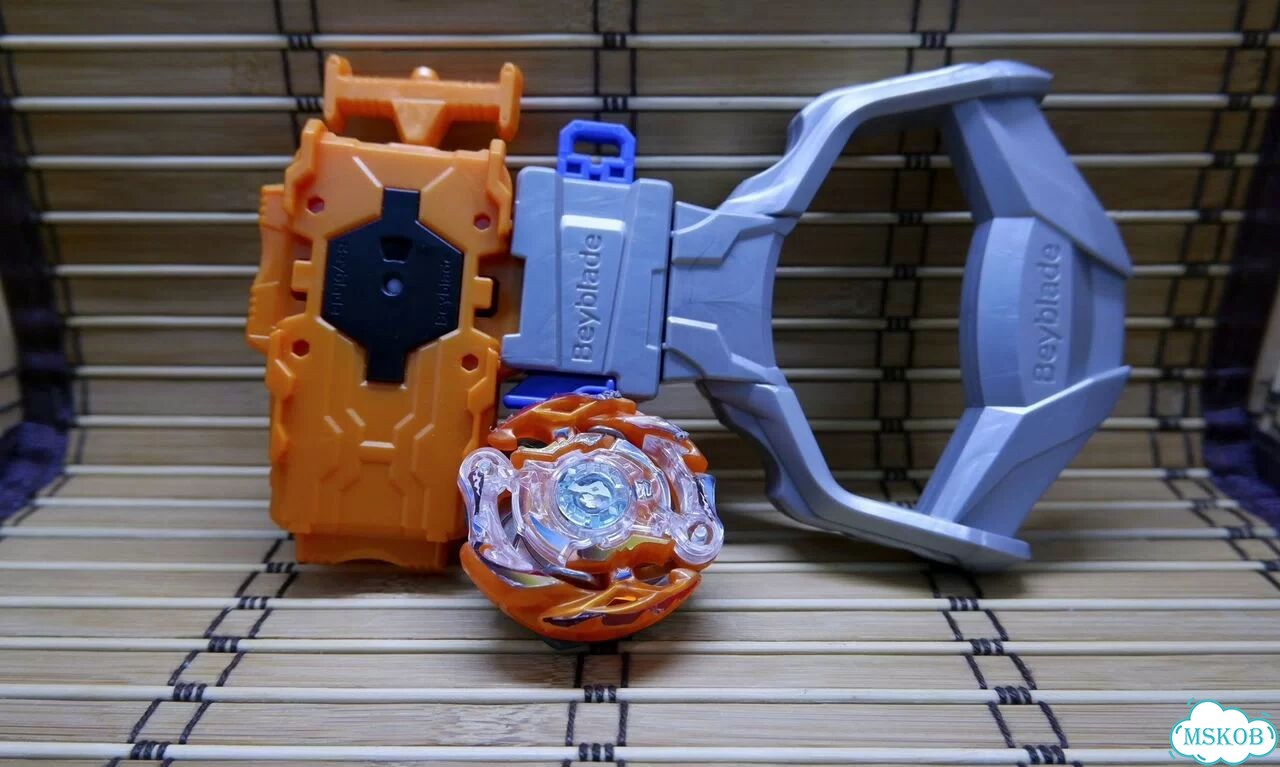 Волчки Beyblade Burst от Такара Томи 2 сезон фото 3