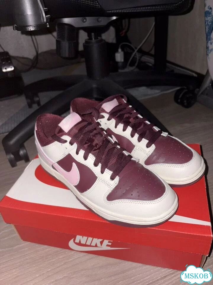 Nike dunk low Night Maroon and Medium soft pink фото 1