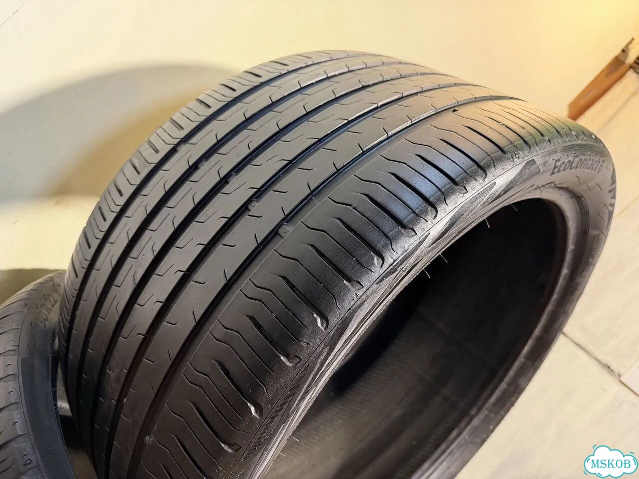 Continental ContiEcoContact 6 275/35 R22 и 315/30 R22 фото 3