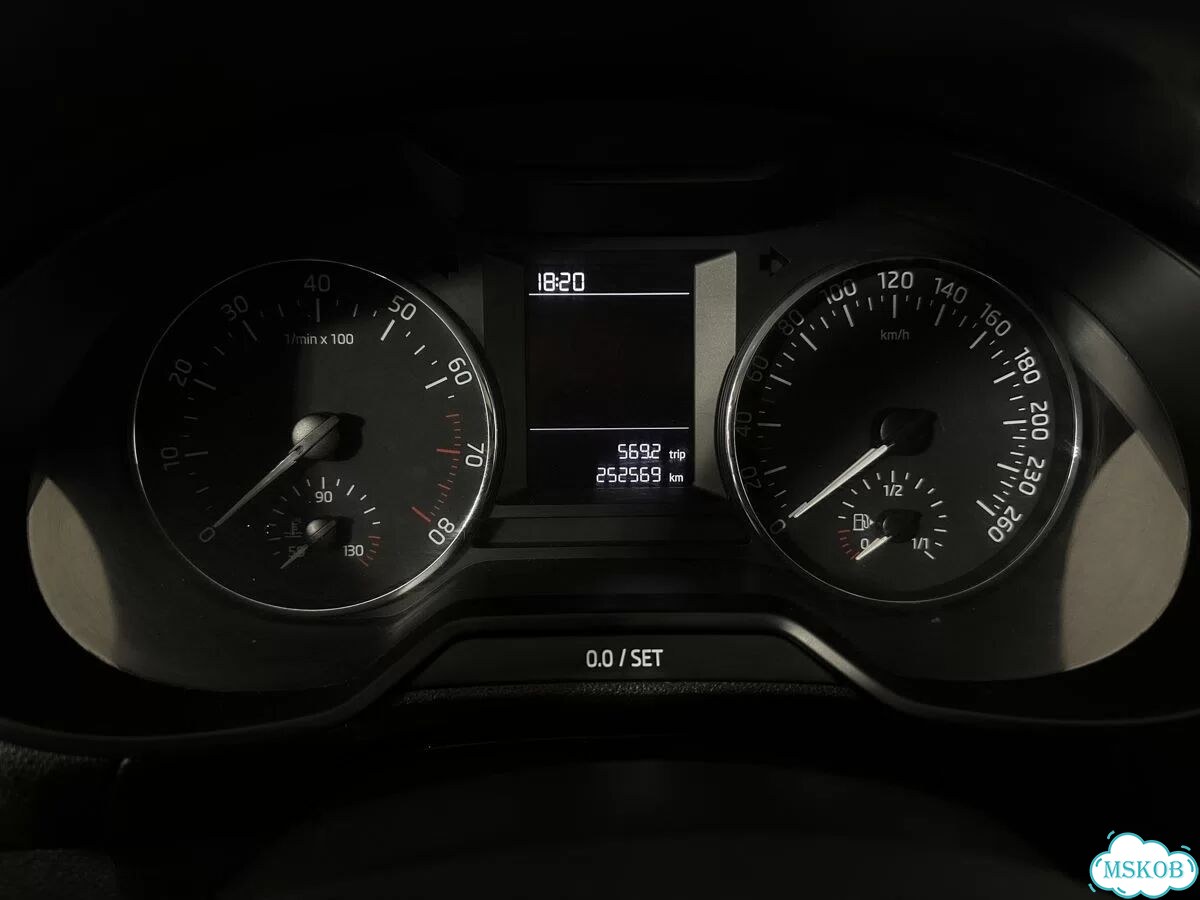 Skoda Octavia 1.8 MT, 2015, 252 569 км фото 11