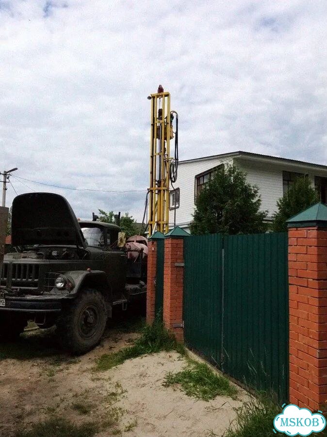 Бурение артезианской скважины фото 3