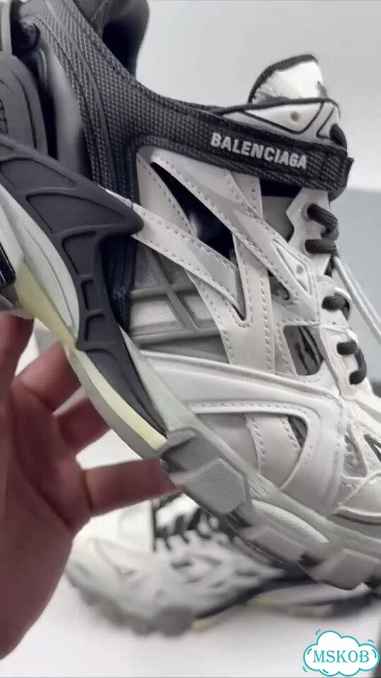Balenciaga Track 2 фото 1